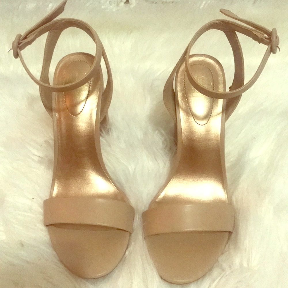 Mix no.6 nude block heels